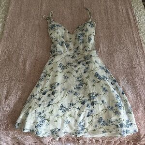 Windsor | Windsor mini dress | White with blue florals